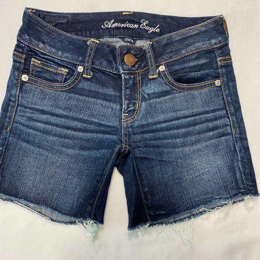 American Eagle Stretch Dark Wash Frayed Hem Jean Shorts Size 0 #0737